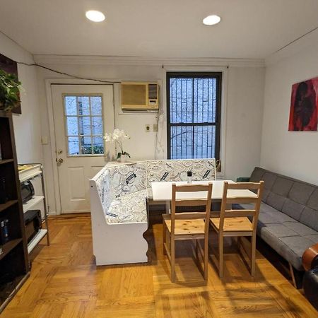 Fawlty Towers In Williamsburg Apartment New York Ngoại thất bức ảnh